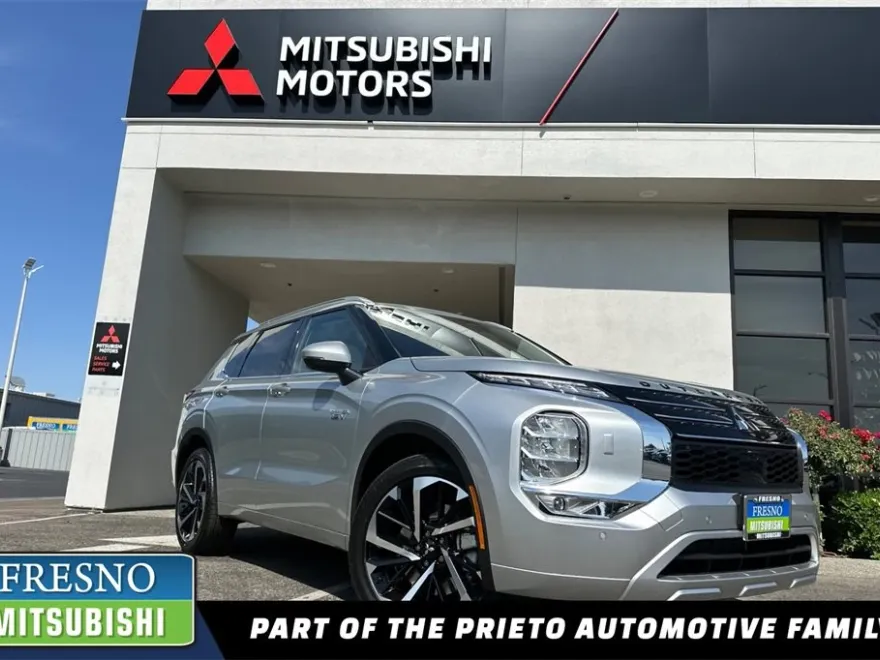 2025 Mitsubishi Outlander PHEV SEL photo 1