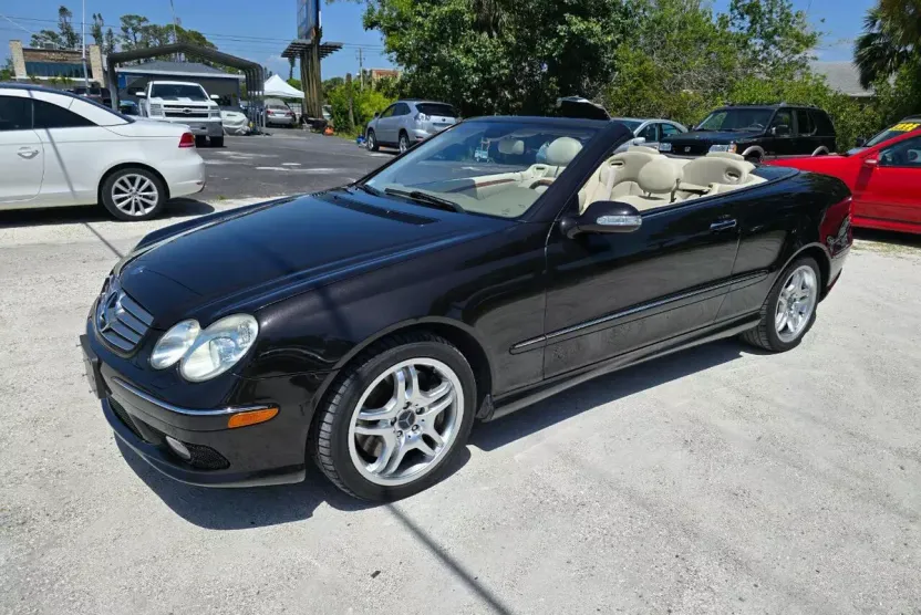 2004 Mercedes Benz CLK 500 photo 1