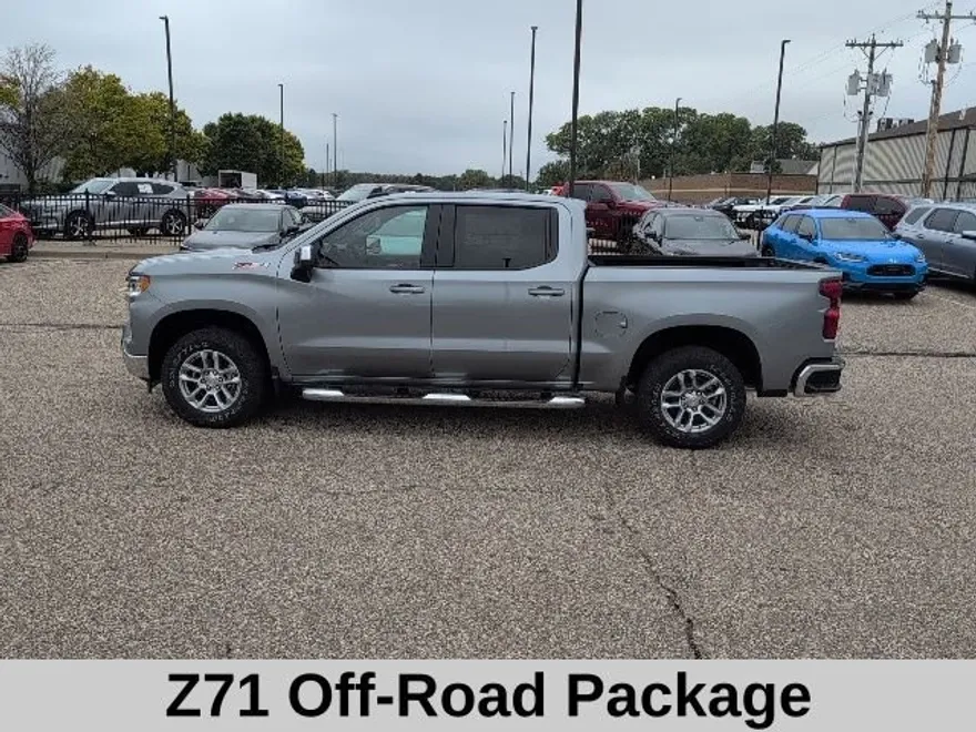 2026 Chevrolet Silverado 1500 LT photo 1