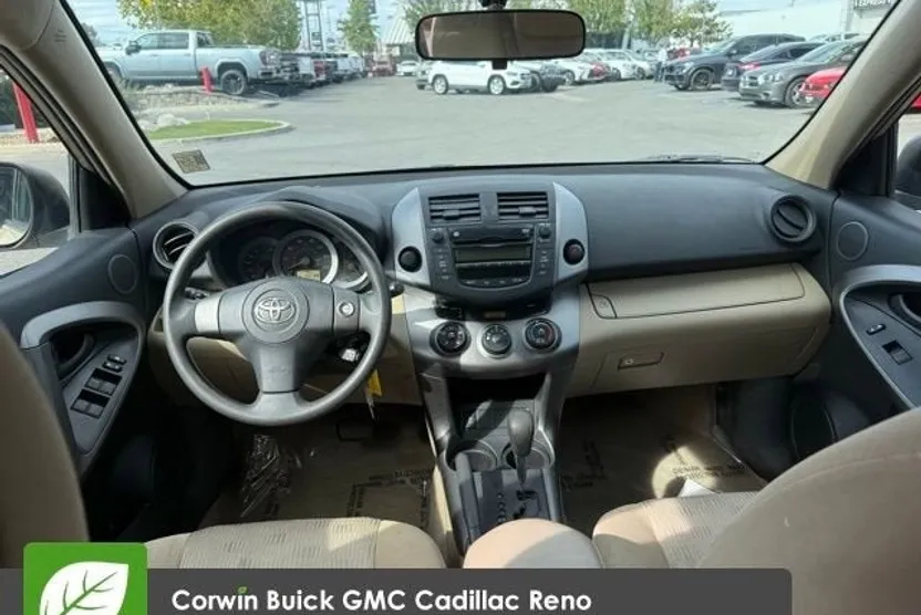 2009 Toyota RAV4 photo 1
