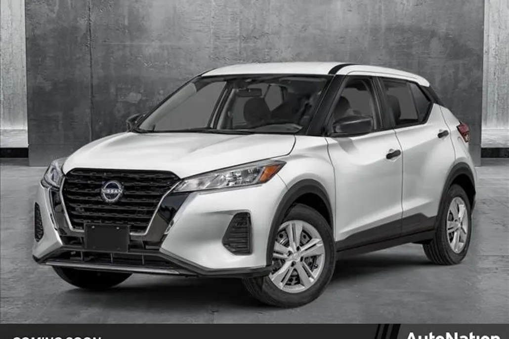 2025 Nissan Kicks Play S photo 1