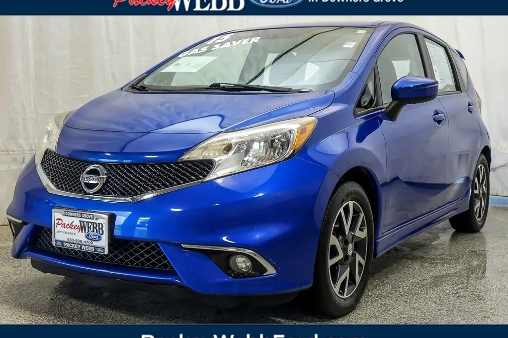 2015 Nissan Versa Note SR photo 1