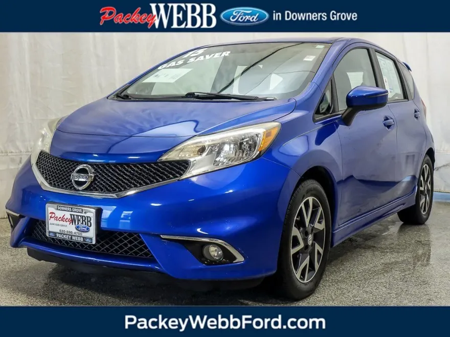 2015 Nissan Versa Note SR photo 1