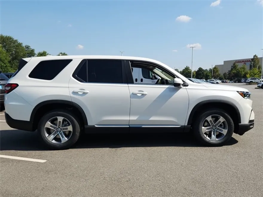 2025 Honda Pilot EX-L photo 1