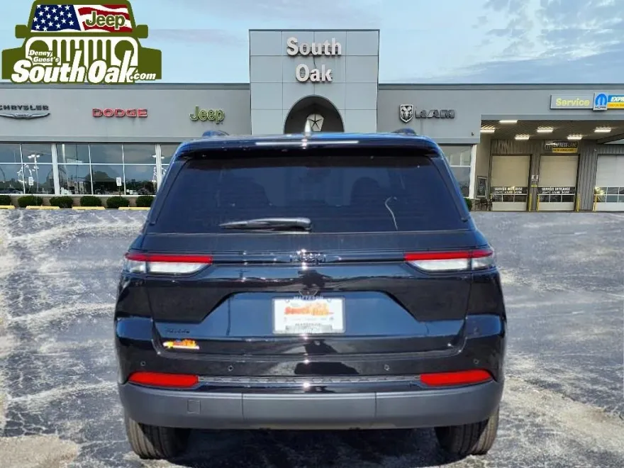 2025 Jeep Grand Cherokee Altitude X photo 1