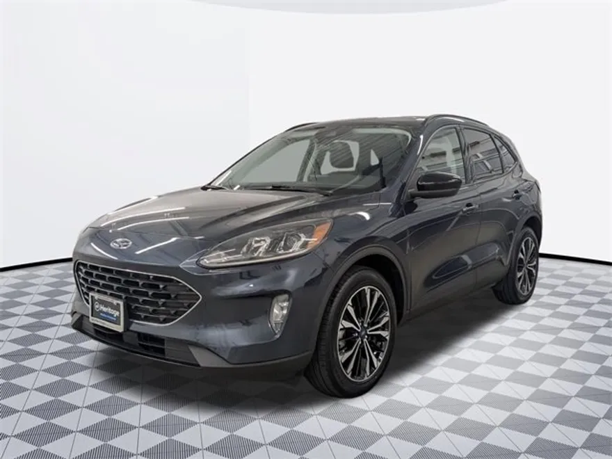 2022 Ford Escape SEL Sport photo 1