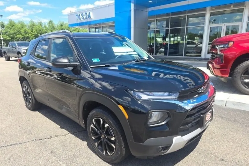 2023 Chevrolet Trailblazer LT photo 1