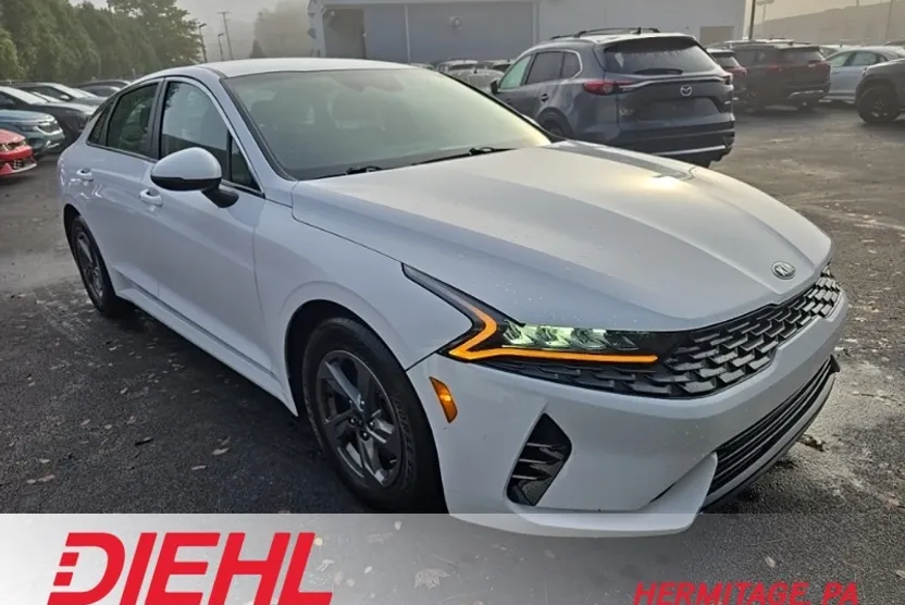 2021 Kia K5 LXS photo 1
