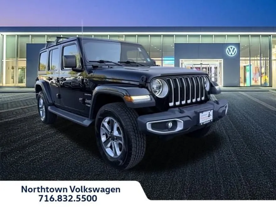2019 Jeep Wrangler Unlimited Sahara photo 1