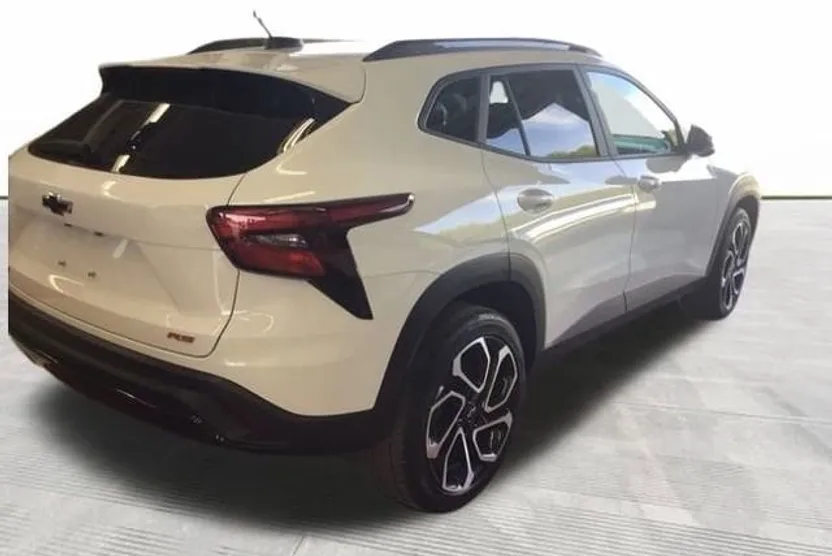 2024 Chevrolet Trax photo 1