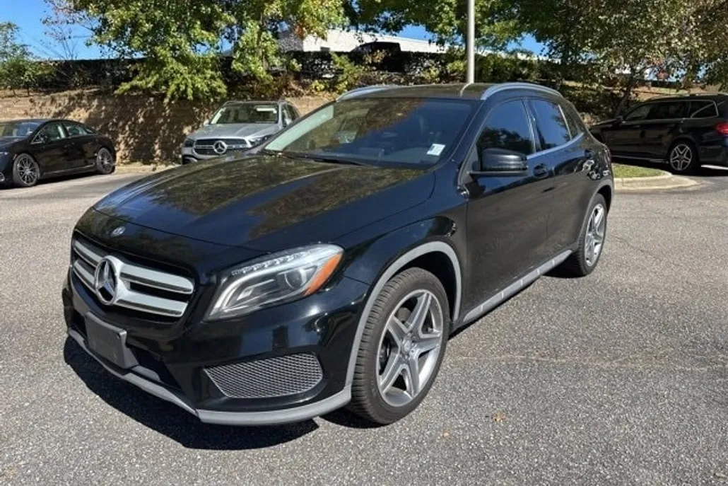 2015 Mercedes Benz GLA 250 4MATIC photo 1
