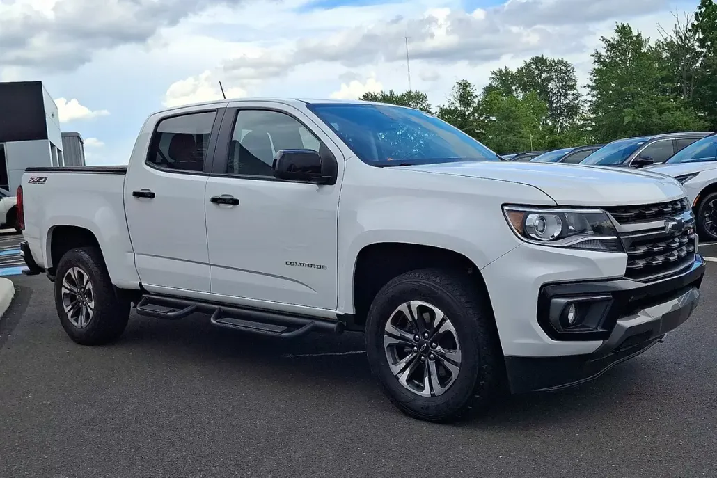 2022 Chevrolet Colorado Z71 photo 1