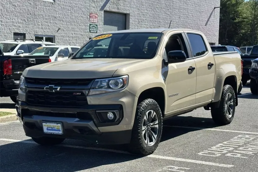 2022 Chevrolet Colorado Z71 photo 1