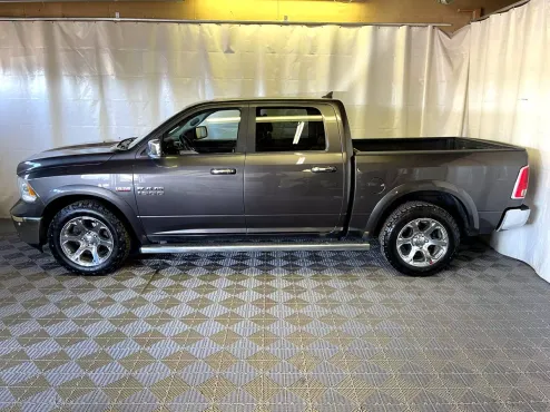 2014 Ram 1500 Laramie photo 4