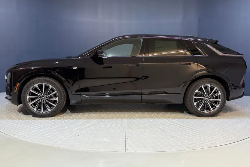 2026 Cadillac Lyriq Sport photo 1