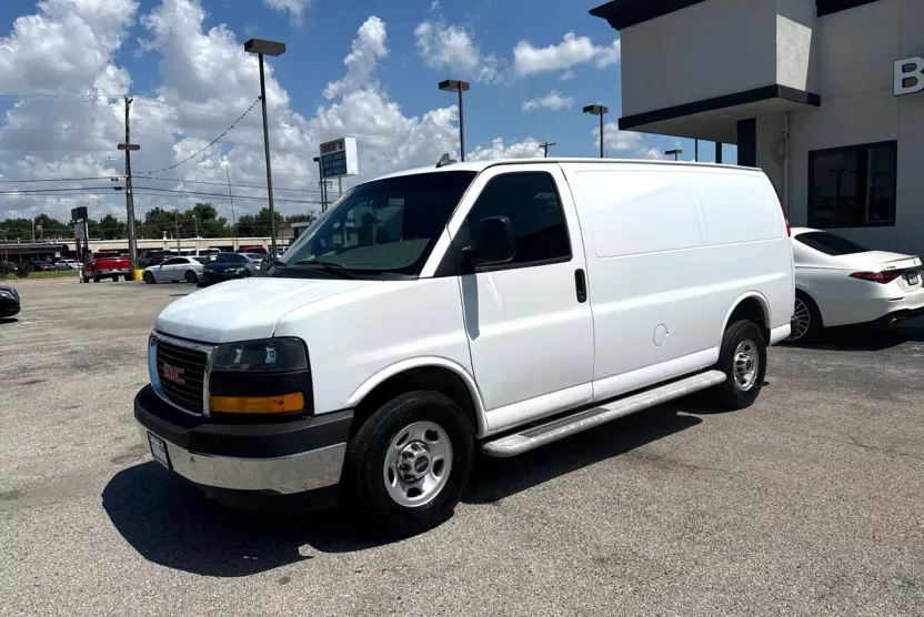 2021 Gmc Savana 2500 Cargo photo 1