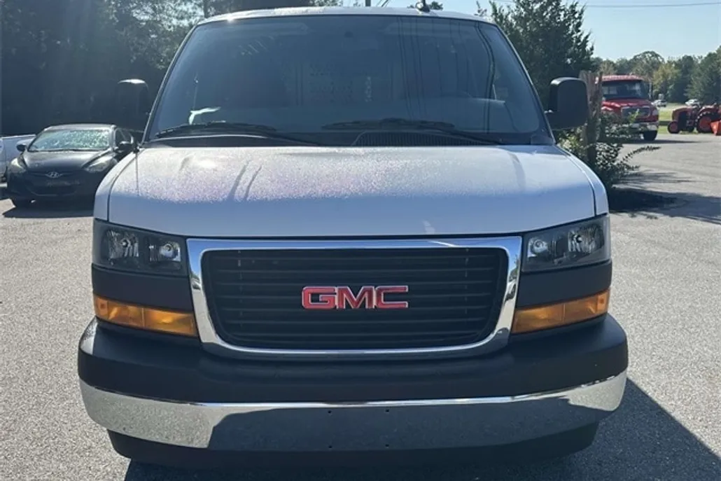 2024 Gmc Savana 2500 Cargo photo 1