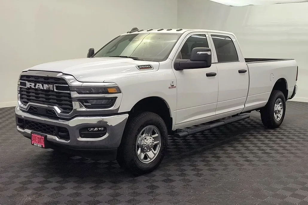 2025 Ram 2500 Tradesman photo 1
