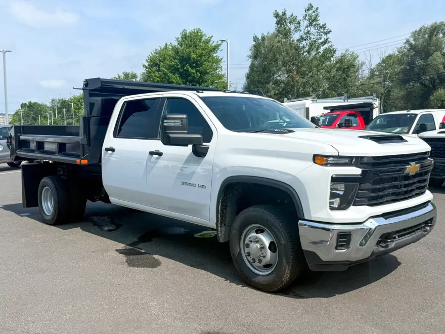 2025 Chevrolet Silverado 3500HD Work Truck photo 1