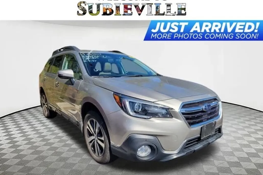 2019 Subaru Outback 2.5i Limited photo 1