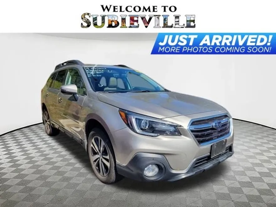 2019 Subaru Outback 2.5i Limited photo 1