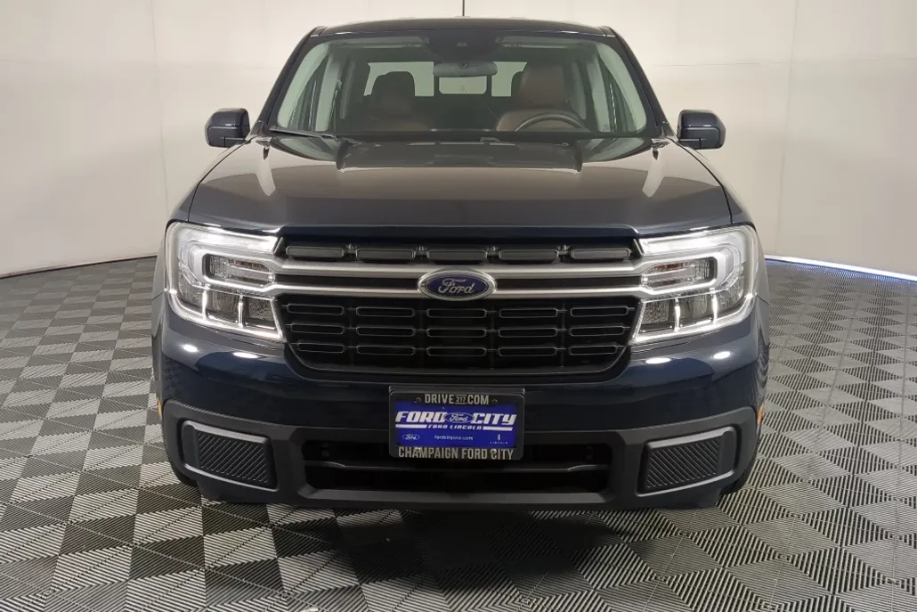 2023 Ford Maverick XLT Lariat photo 1