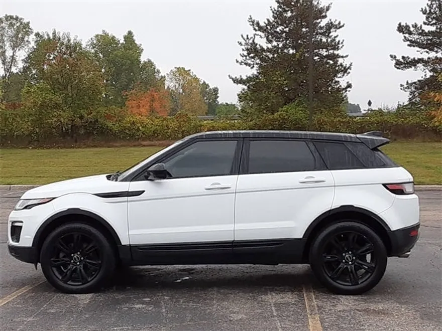 2018 Land Rover Range Rover Evoque SE Premium photo 1