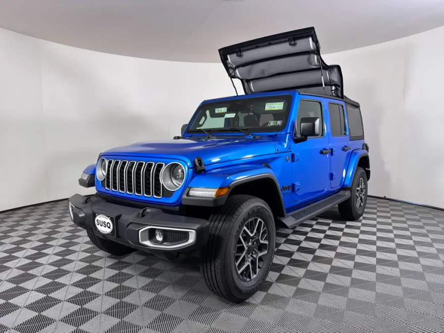 2025 Jeep Wrangler Sahara photo 1