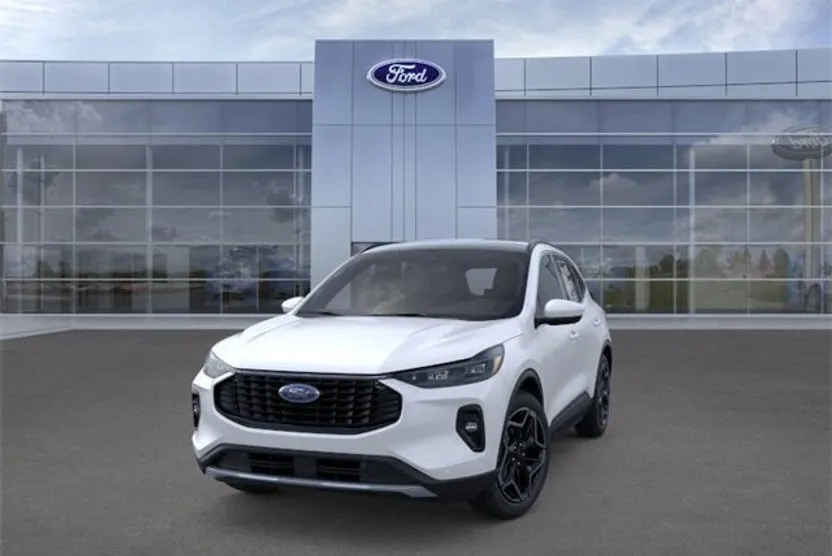 2026 Ford Escape Hybrid Platinum photo 1