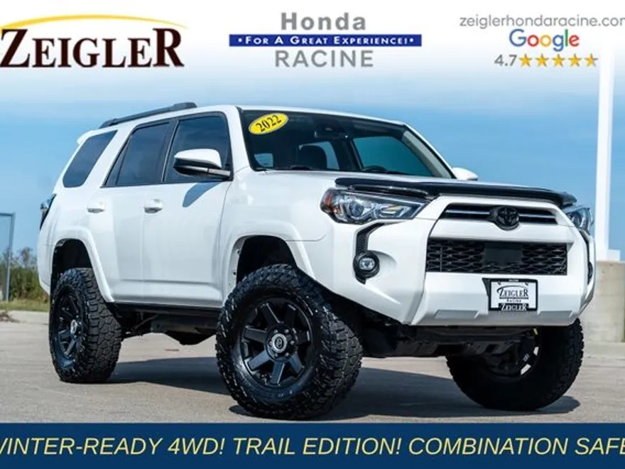 2022 Toyota 4Runner SR5 Trail photo 1