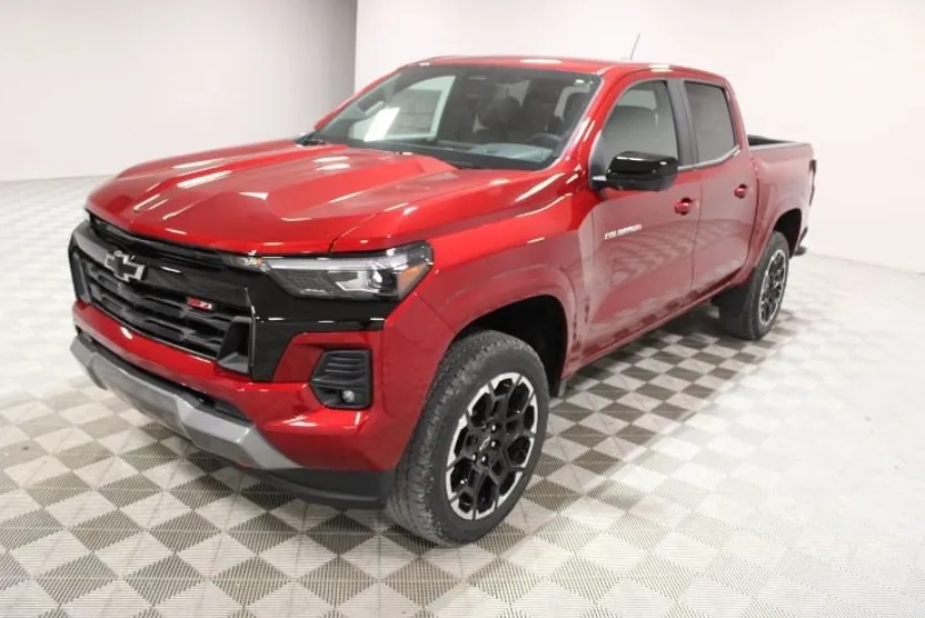 2026 Chevrolet Colorado Z71 photo 1