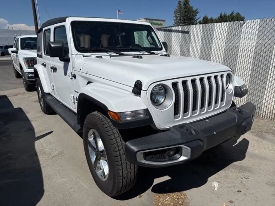 2022 Jeep Wrangler Unlimited Sahara photo 1
