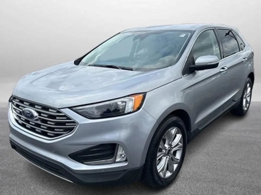 2024 Ford Edge Titanium photo 1