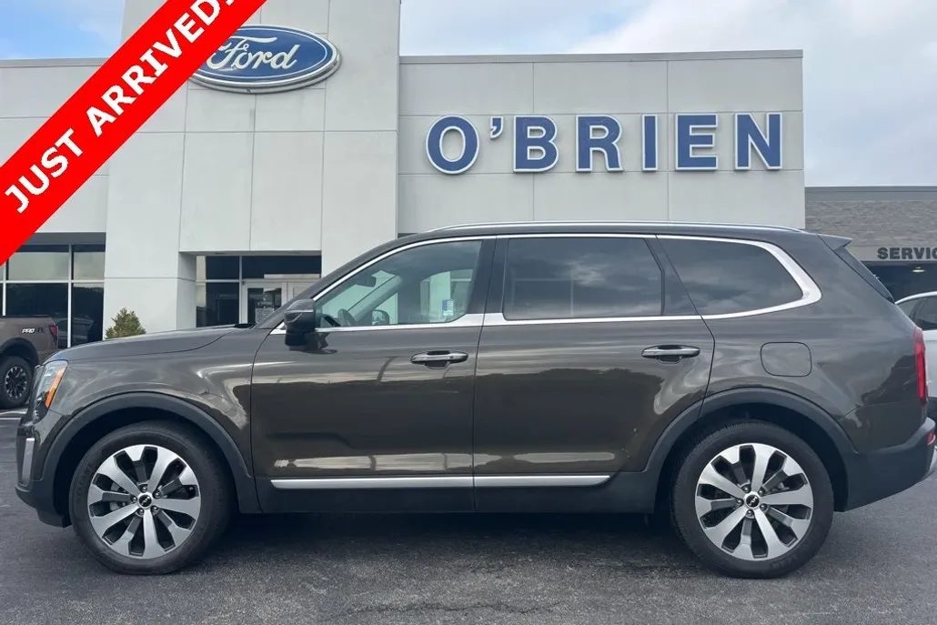 2022 Kia Telluride S photo 1