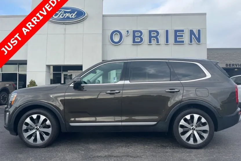 2022 Kia Telluride S photo 1