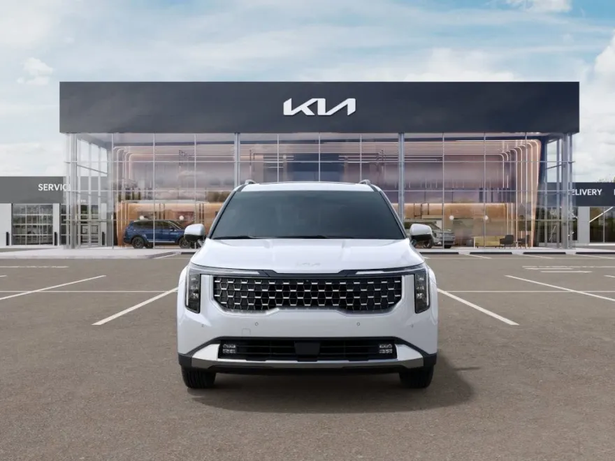 2025 Kia Carnival SX photo 1