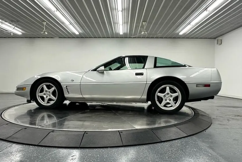 1996 Chevrolet Corvette Coupe photo 1