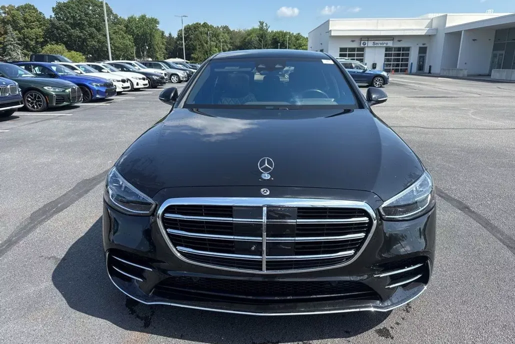 2022 Mercedes Benz S Maybach 580 4MATIC photo 1