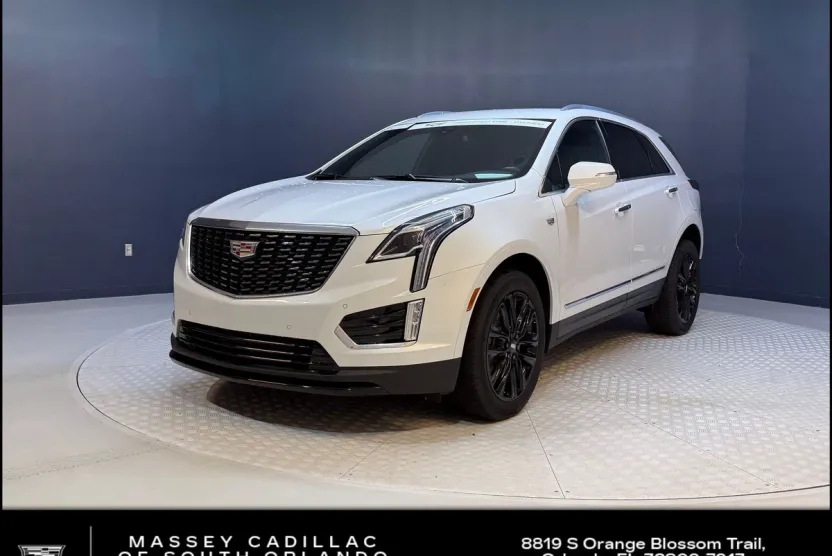 2022 Cadillac XT5 Luxury photo 1