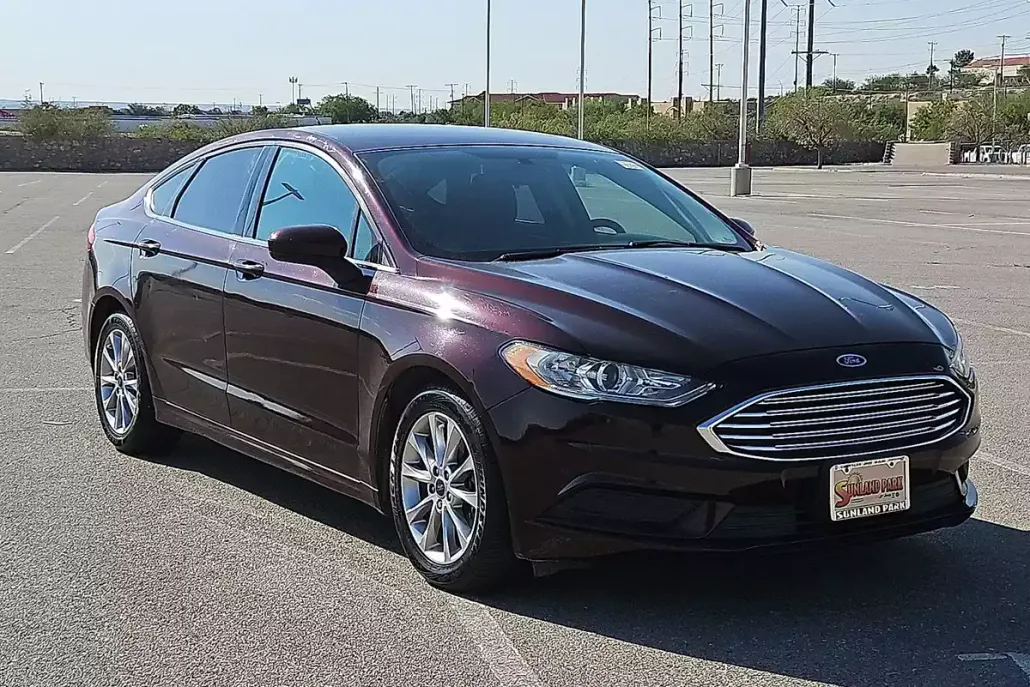 2017 Ford Fusion SE photo 1