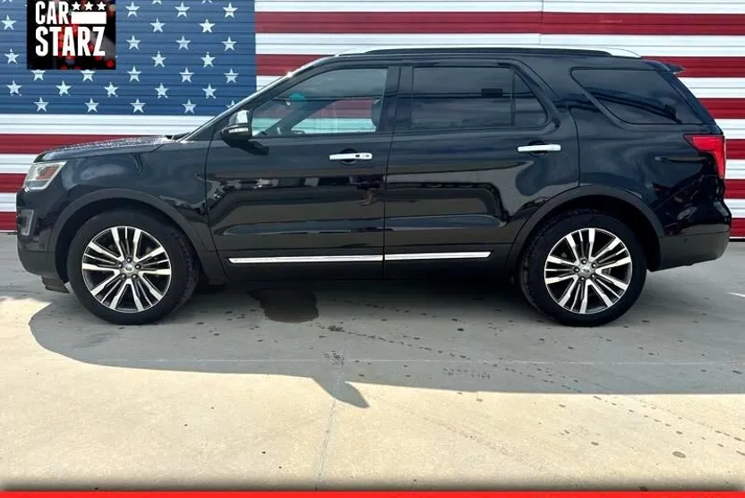 2016 Ford Explorer Platinum photo 1