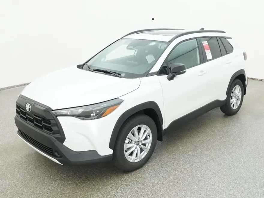 2026 Toyota Corolla Cross LE photo 1