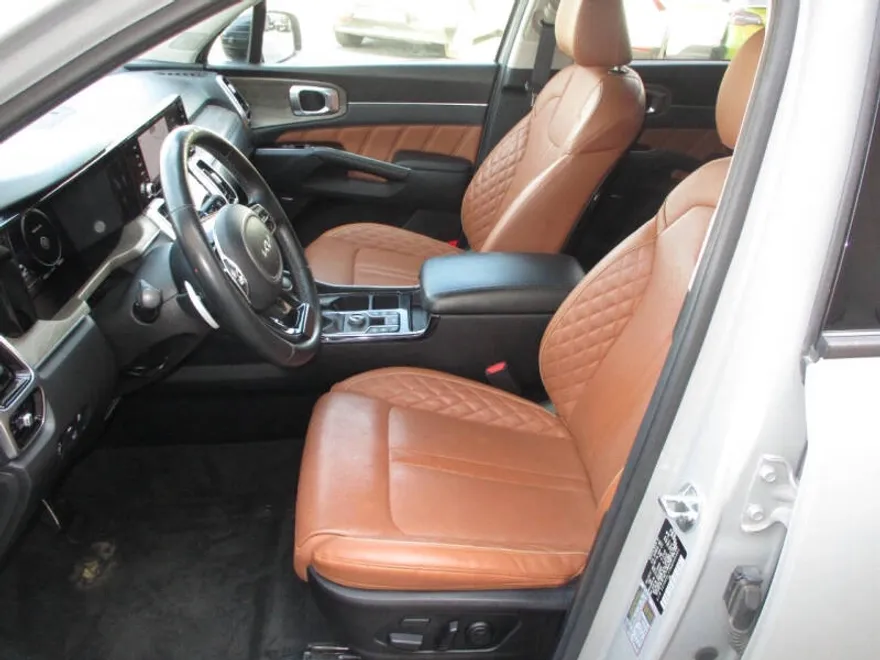 2022 Kia Sorento X-Line SX Prestige photo 1