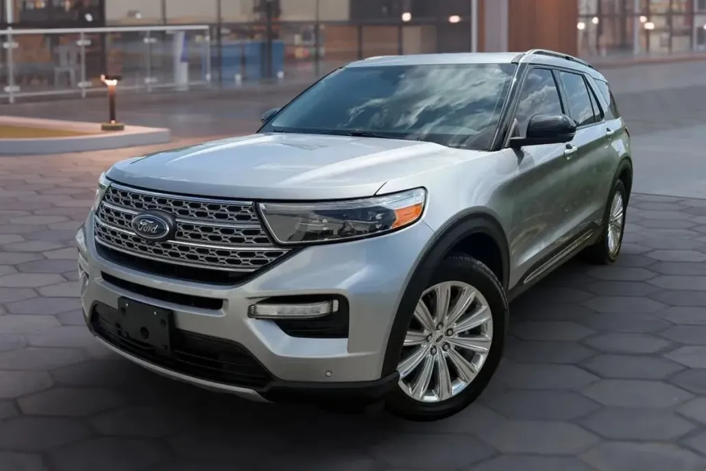 2021 Ford Explorer Limited Sport photo 1