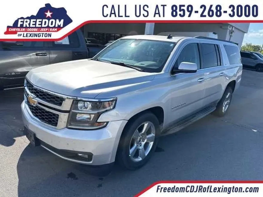 2015 Chevrolet Suburban LT photo 1