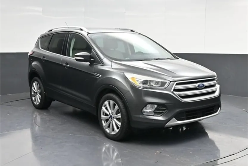 2017 Ford Escape Titanium photo 1