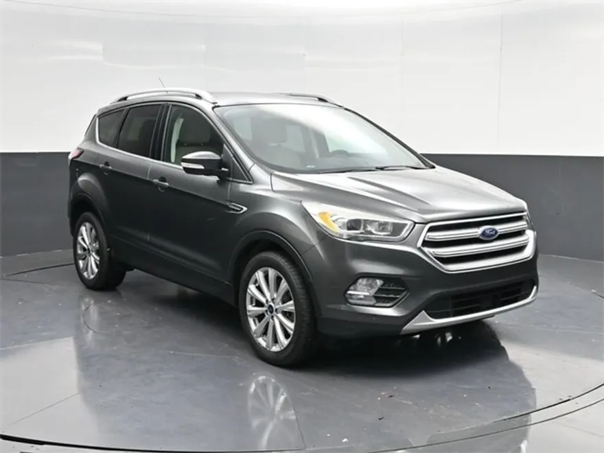 2017 Ford Escape Titanium photo 1