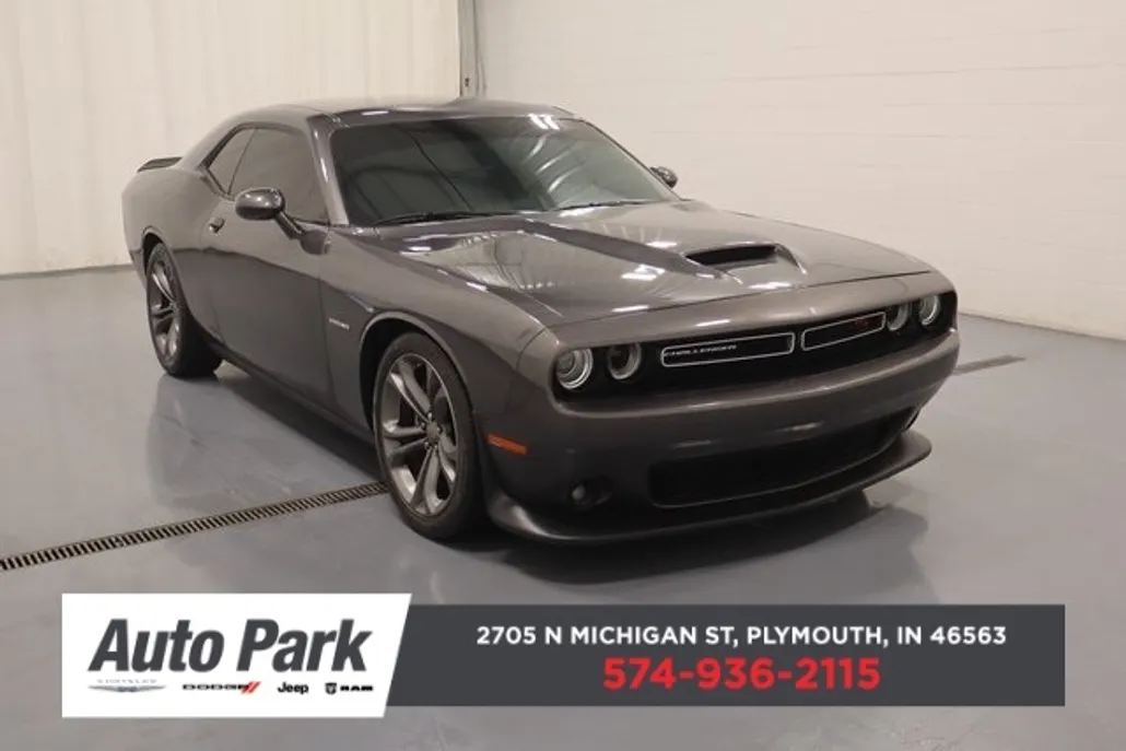 2022 Dodge Challenger R/T photo 1