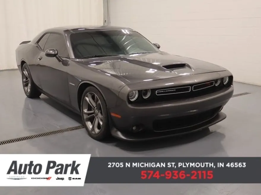2022 Dodge Challenger R/T photo 1