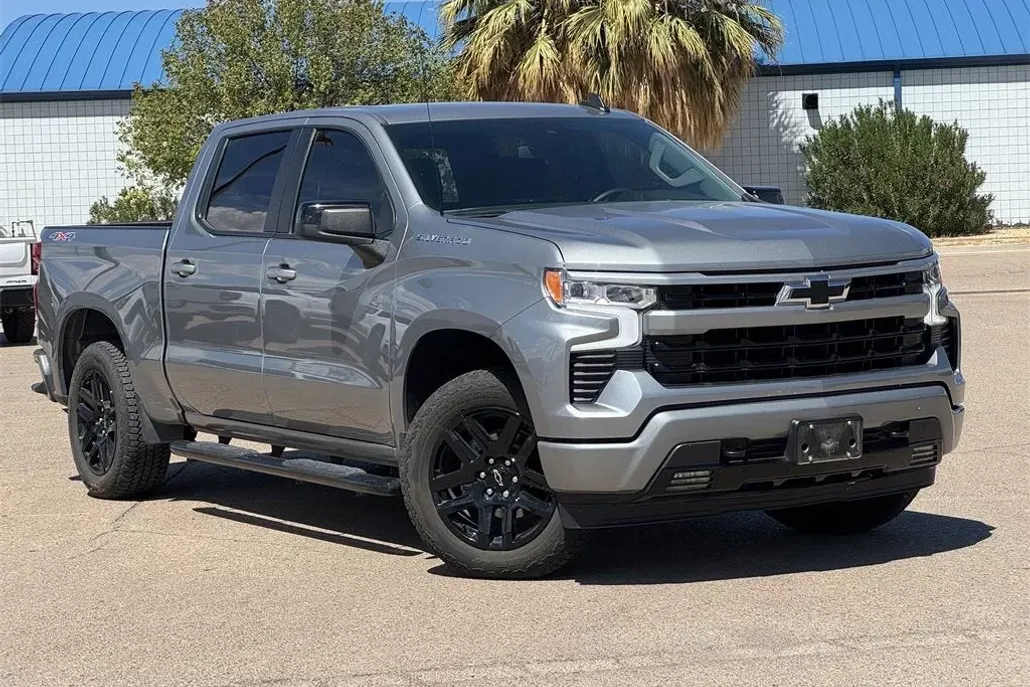 2024 Chevrolet Silverado 1500 RST photo 1